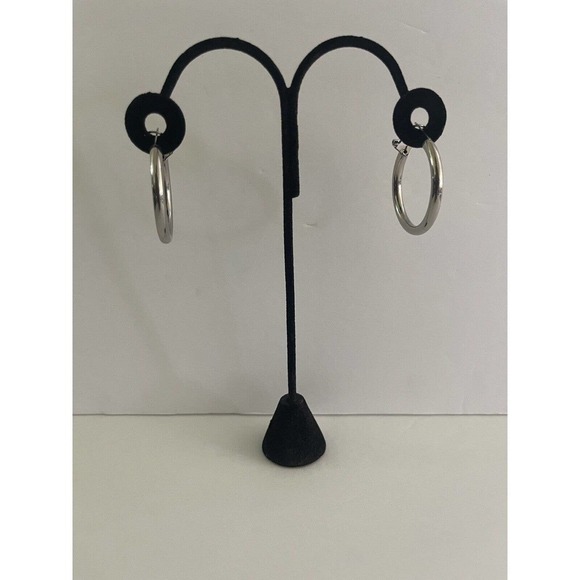 Silvertone Hoop Earrings Hinged Clasp 1.5” Boho Casual - Picture 5 of 5